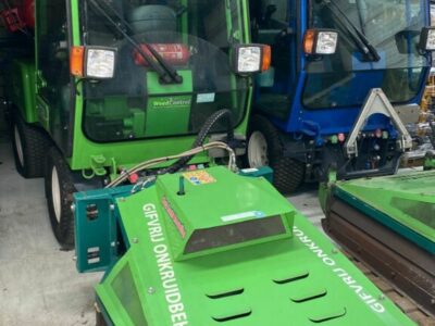 EcoTrac werktuigdrager met AIR Variator onkruidbestrijding